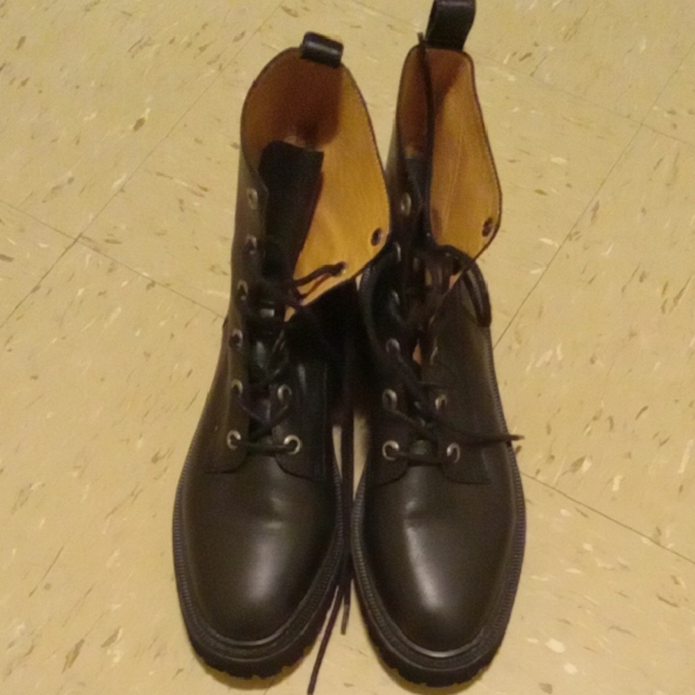 Madewell Black Leather Lace-Up Boots